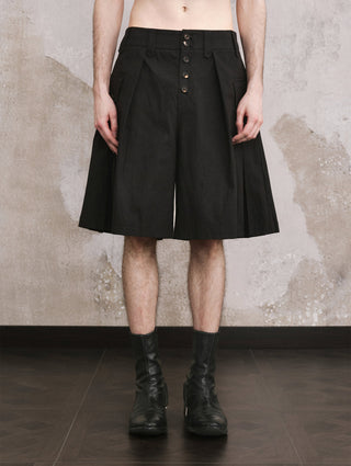 ILNya Pleated Knee-Length Shorts