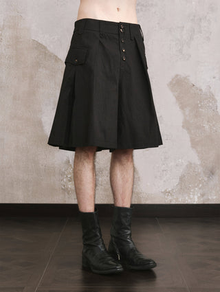 ILNya Pleated Knee-Length Shorts