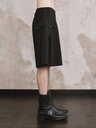 ILNya Pleated Knee-Length Shorts