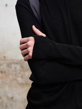 ILNya Curved Long Sleeve T-shirt