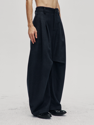 Soft Curve Pleated Trousers