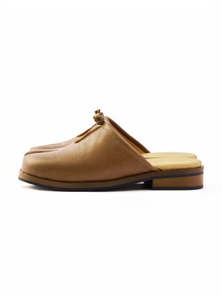 6CRAYON Tabi Mule Slides-Brown