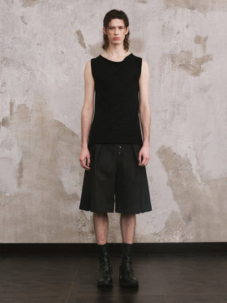 ILNya Pleated Knee-Length Shorts