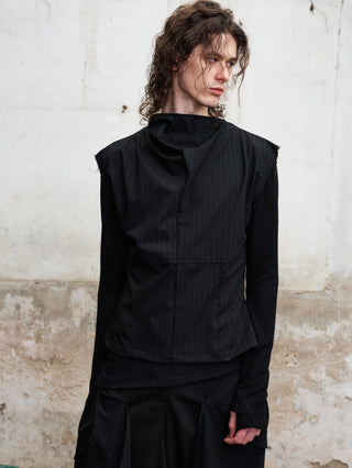 ILNya Panelled Raw-Edge Vest