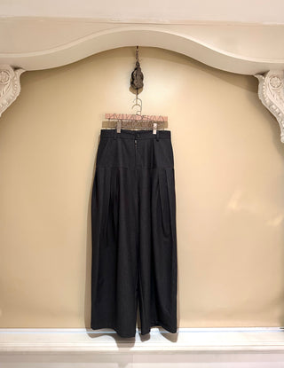 Conchoboe Pleated Pants-Grey