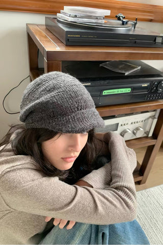 Simple Project Short Brim Beanie