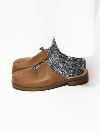 6CRAYON Tabi Mule Slides-Brown