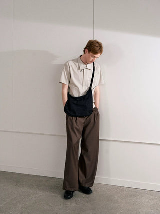 Conchoboe Crescent Bag