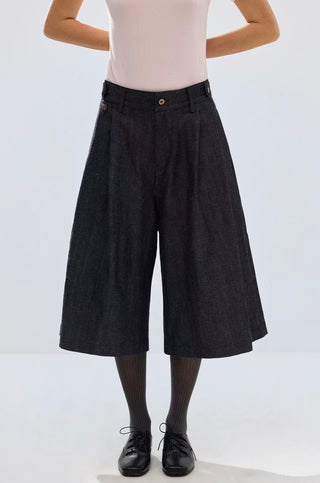 Simple Project Ramie Indigo Jorts